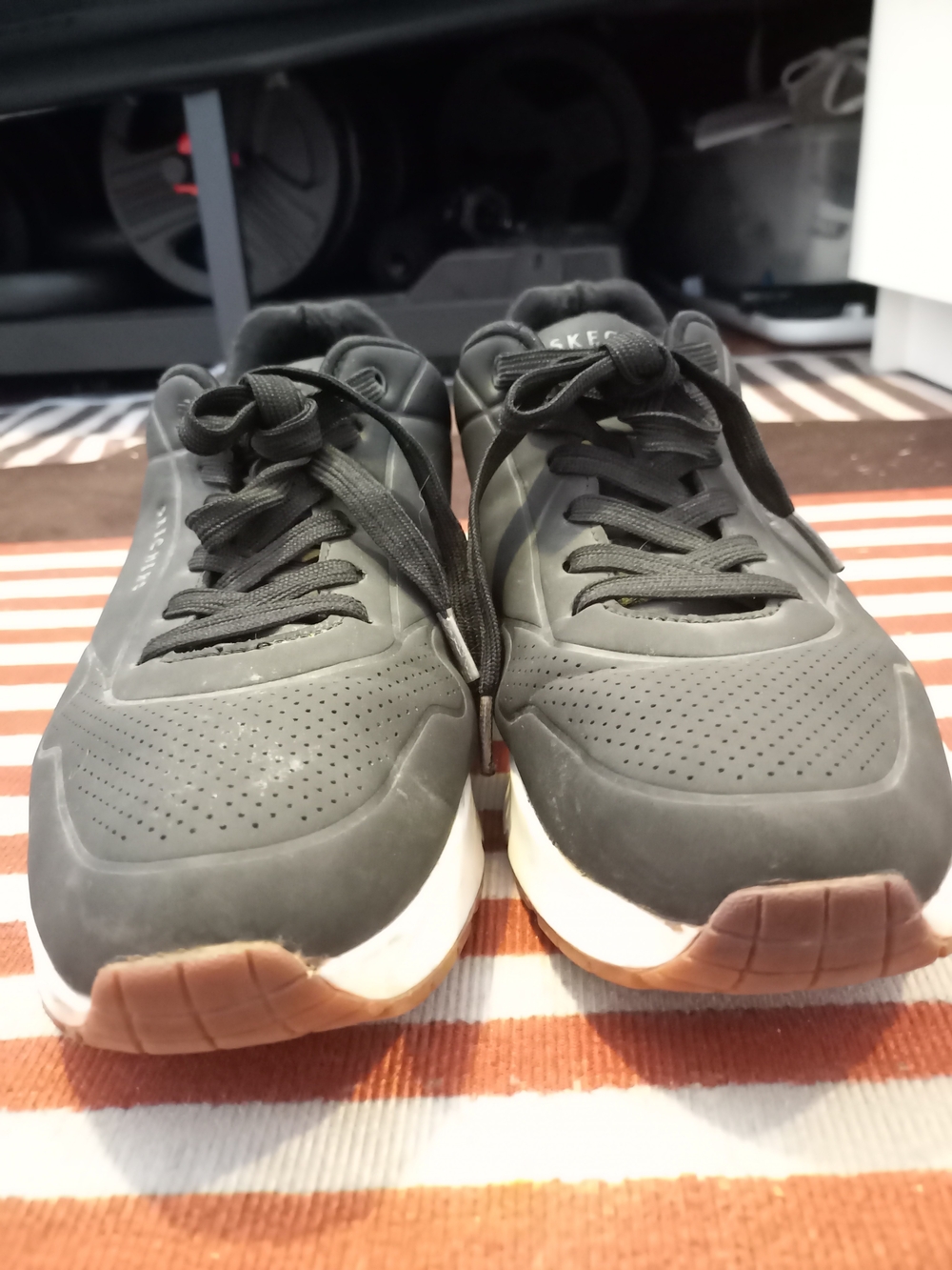 Skechers Men’s Black Casual Lace-Up Sneakers - Picture 3 of 8